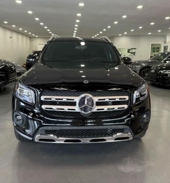 2022 Mercedes-Benz GLB Image 3