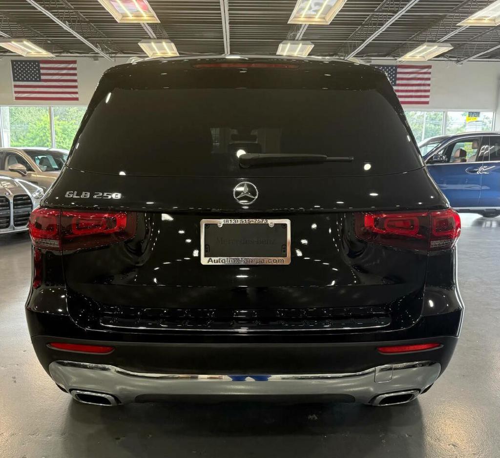 2022 Mercedes-Benz GLB Image 8
