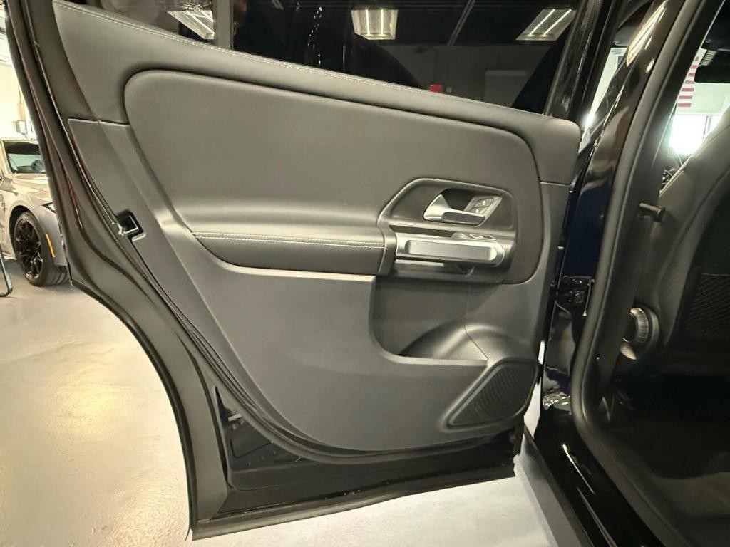 2022 Mercedes-Benz GLB Image 23