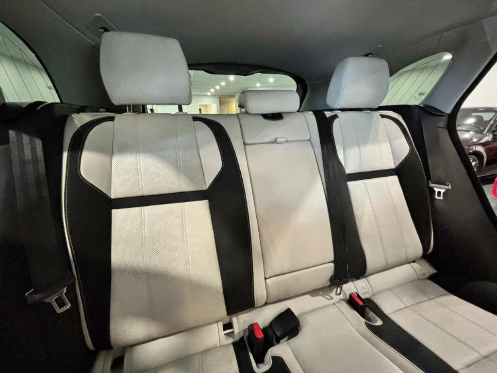 2019 Land Rover Range Rover Image 17