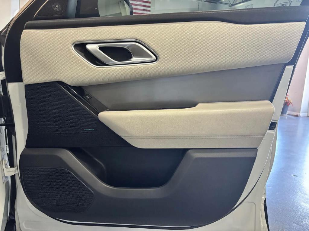 2019 Land Rover Range Rover Image 40