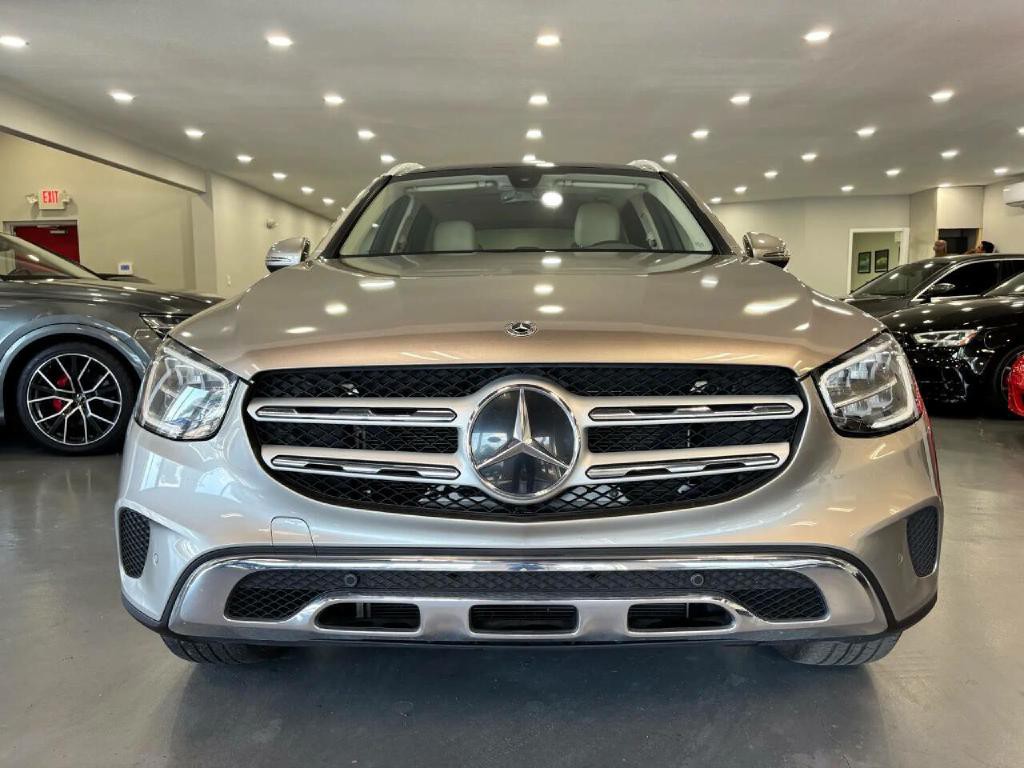2021 Mercedes-Benz GLC-Class Image 2