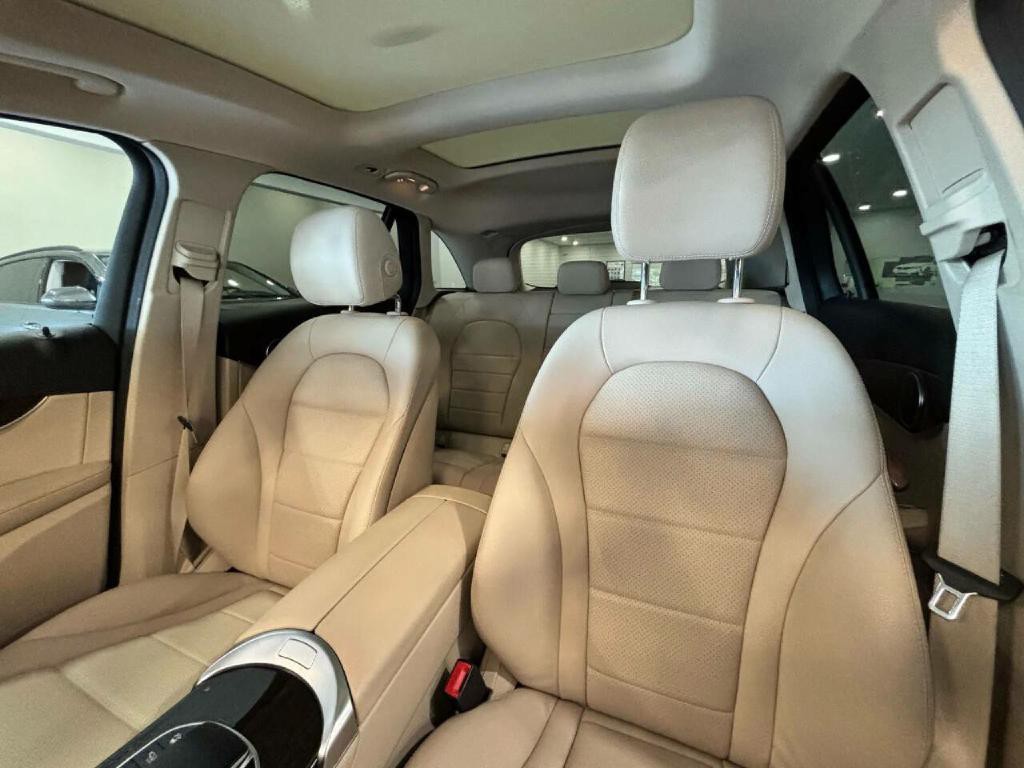 2021 Mercedes-Benz GLC-Class Image 10