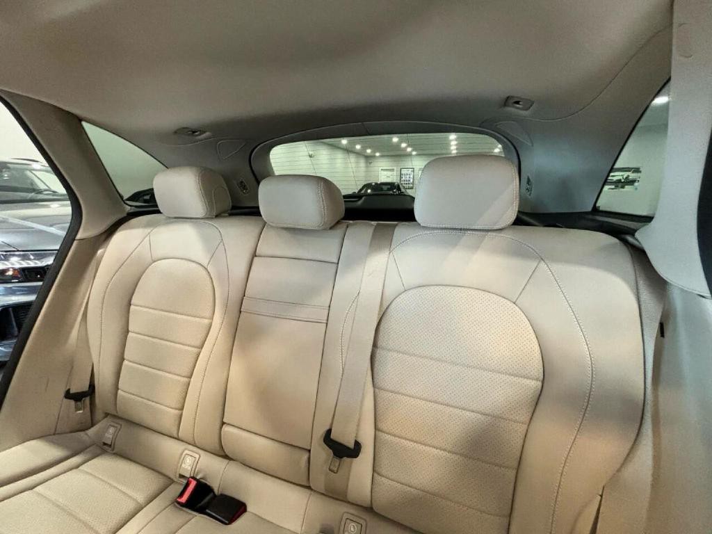 2021 Mercedes-Benz GLC-Class Image 13