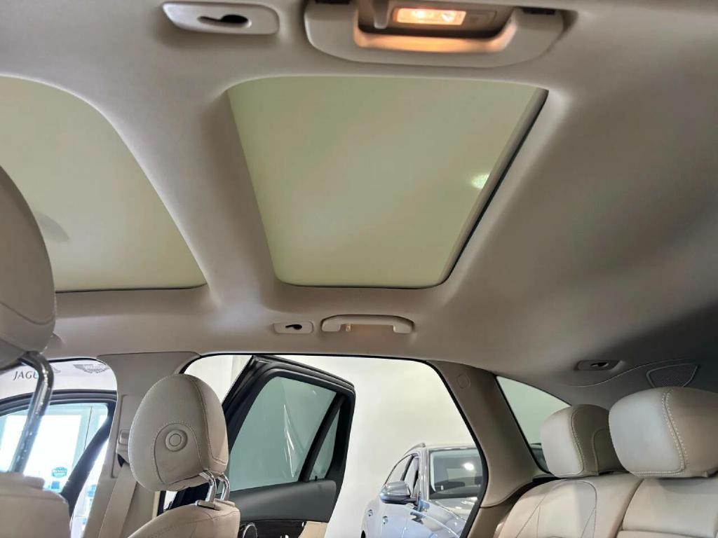 2021 Mercedes-Benz GLC-Class Image 14