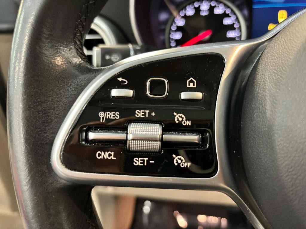 2021 Mercedes-Benz GLC-Class Image 26