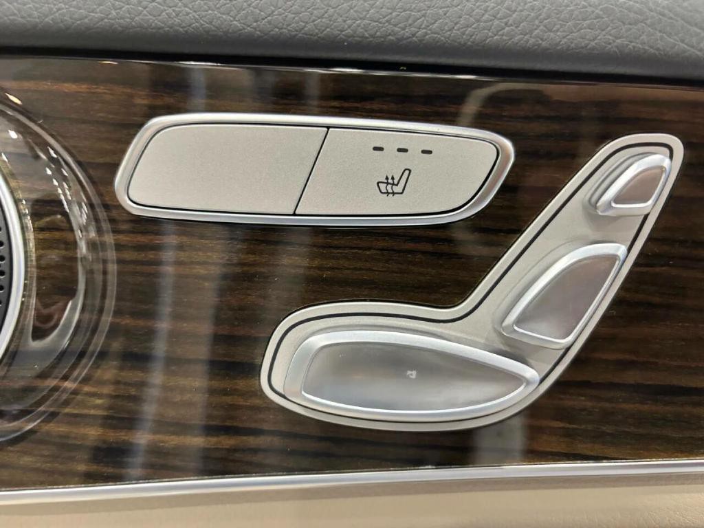 2021 Mercedes-Benz GLC-Class Image 38