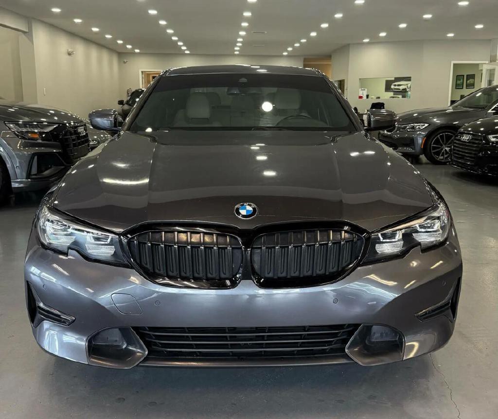 2020 BMW 3 Series Image 3