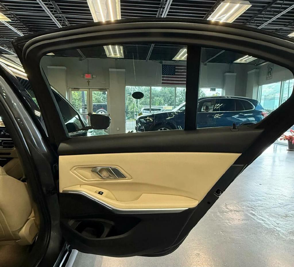 2020 BMW 3 Series Image 19