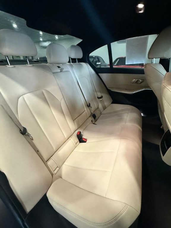 2020 BMW 3 Series Image 27