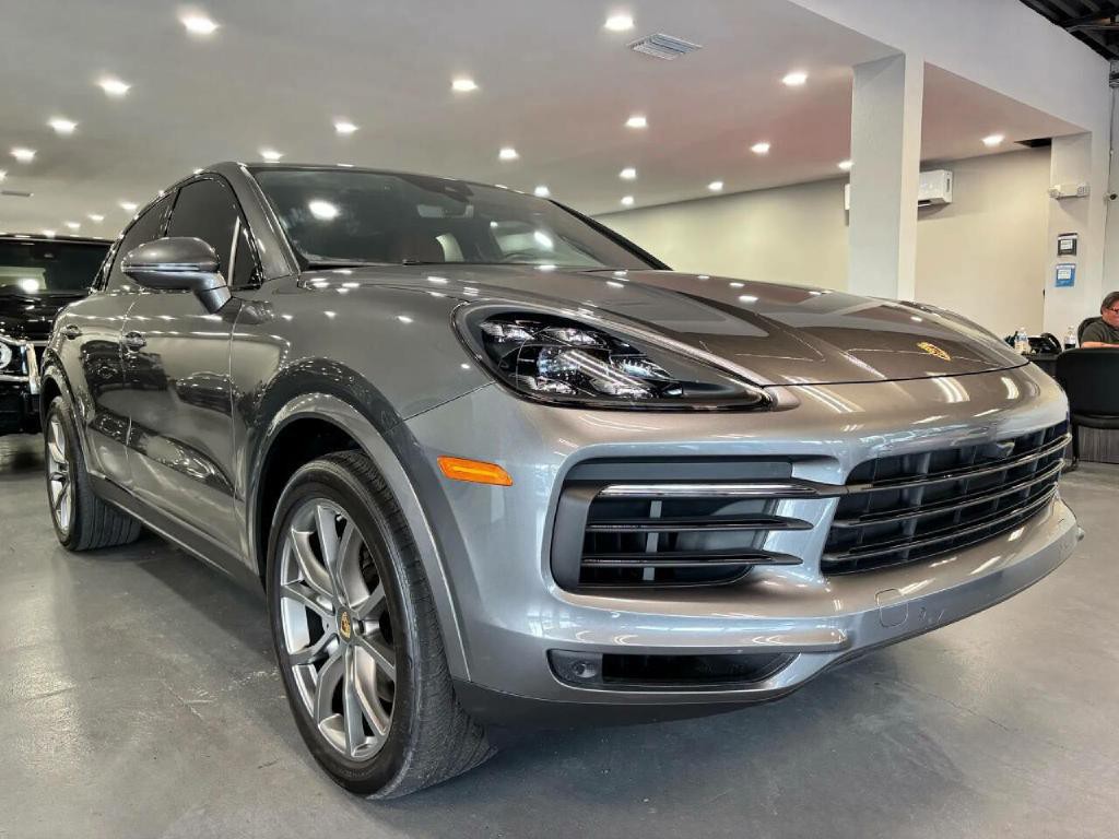 2022 Porsche Cayenne Image 1