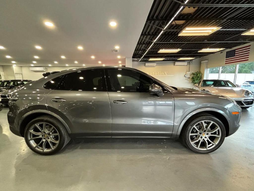 2022 Porsche Cayenne Image 12