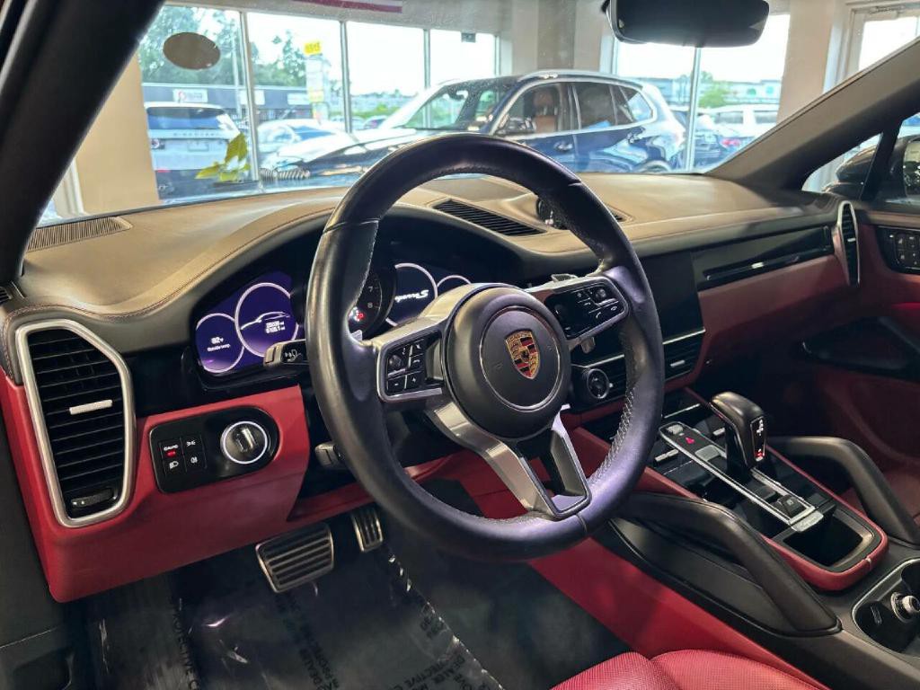 2022 Porsche Cayenne Image 13