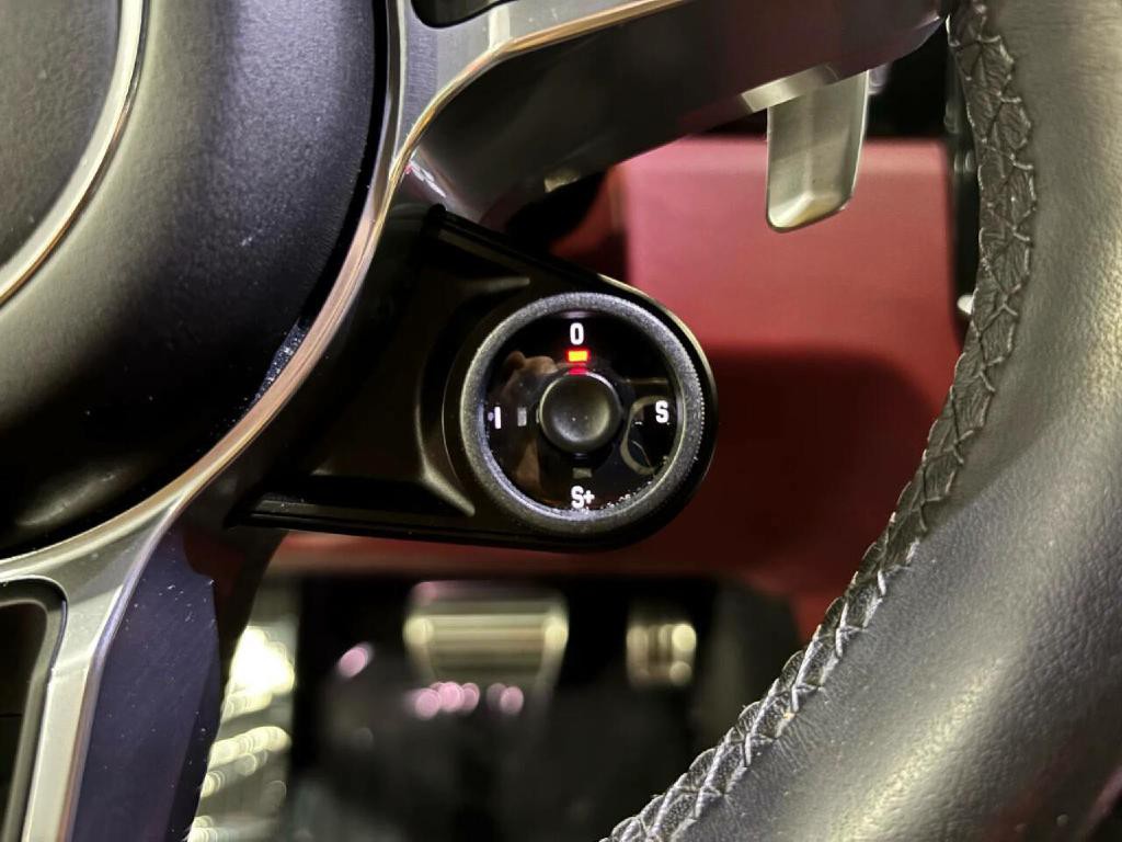 2022 Porsche Cayenne Image 36