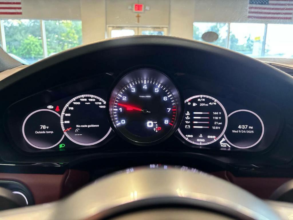 2022 Porsche Cayenne Image 37