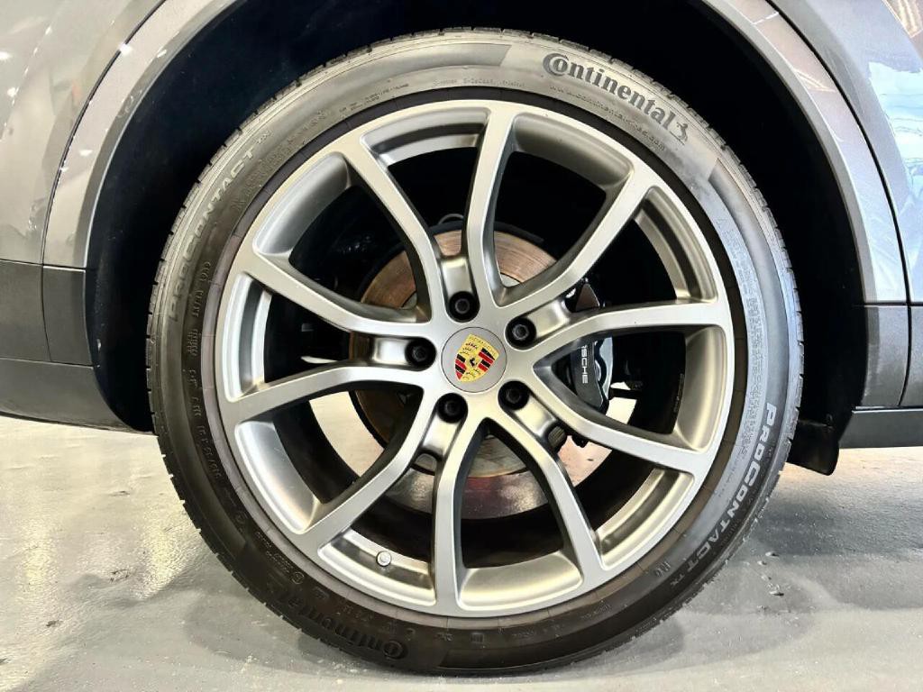 2022 Porsche Cayenne Image 56