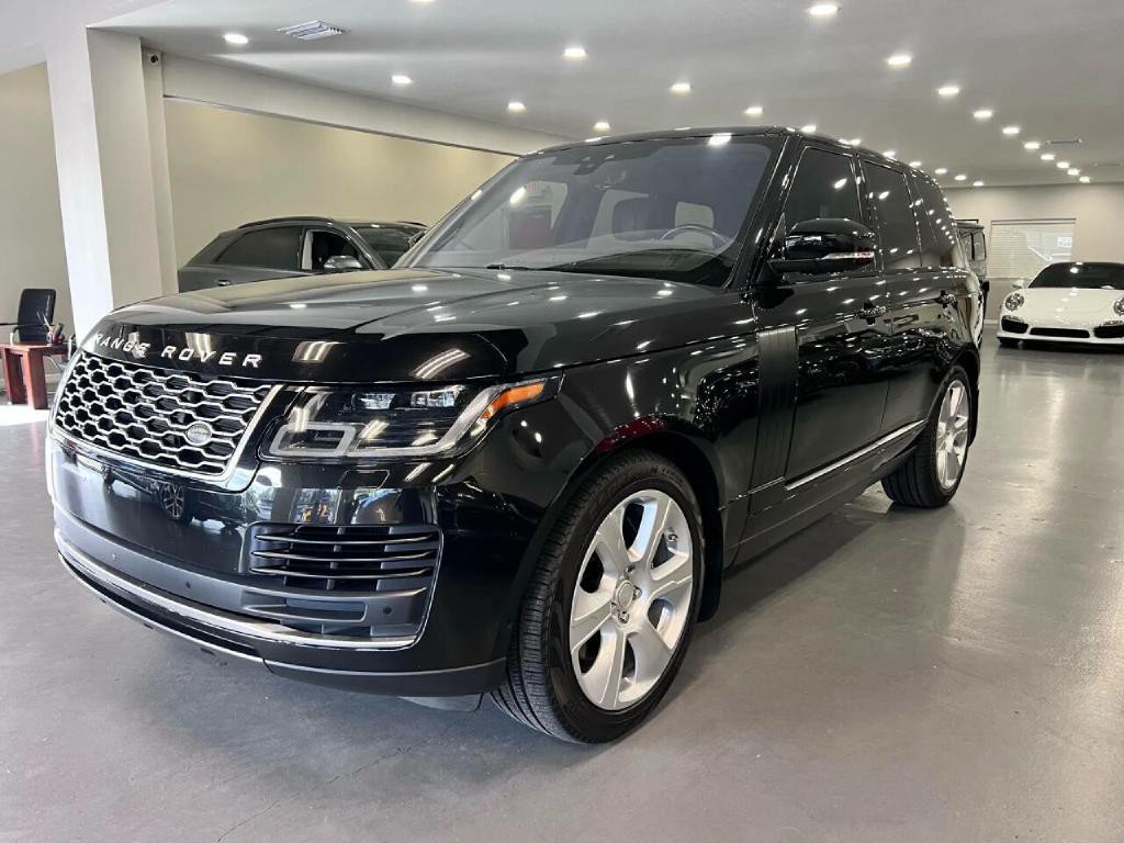 2019 Land Rover Range Rover Image 3