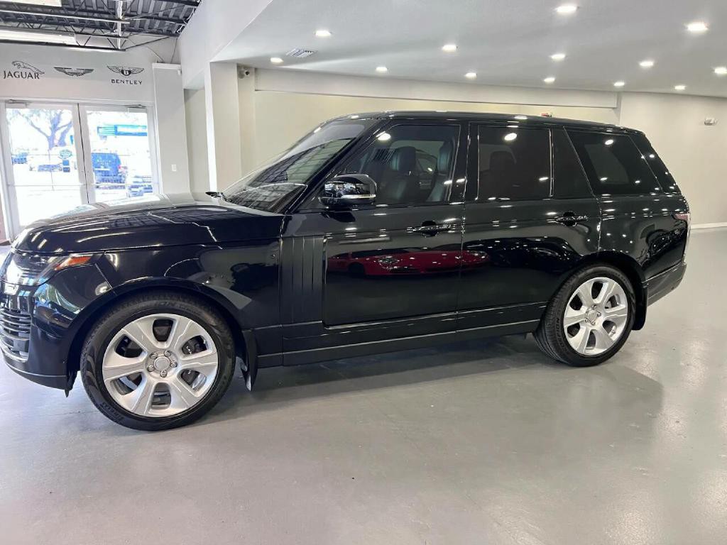 2019 Land Rover Range Rover Image 4