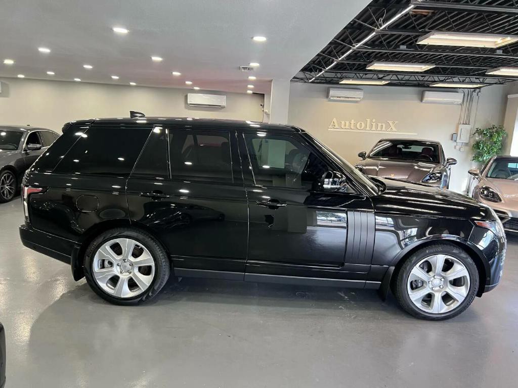 2019 Land Rover Range Rover Image 8