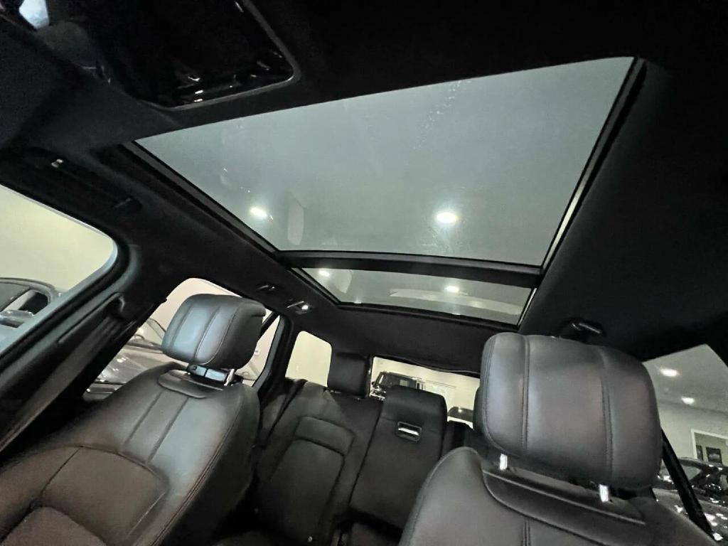 2019 Land Rover Range Rover Image 11
