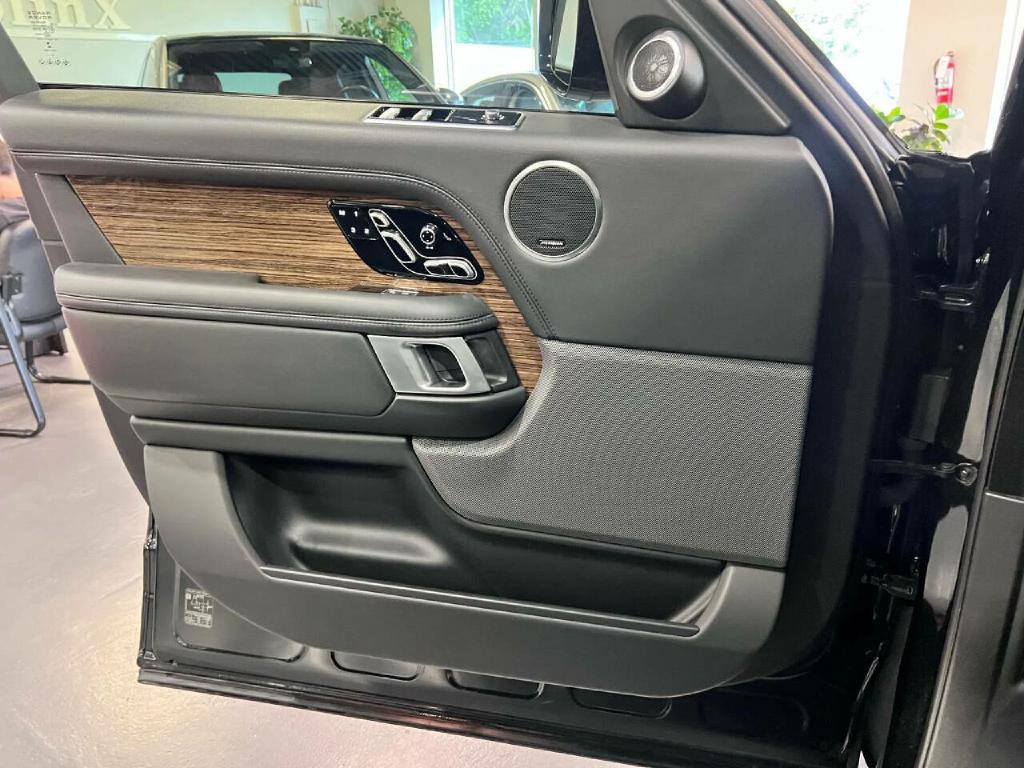 2019 Land Rover Range Rover Image 22