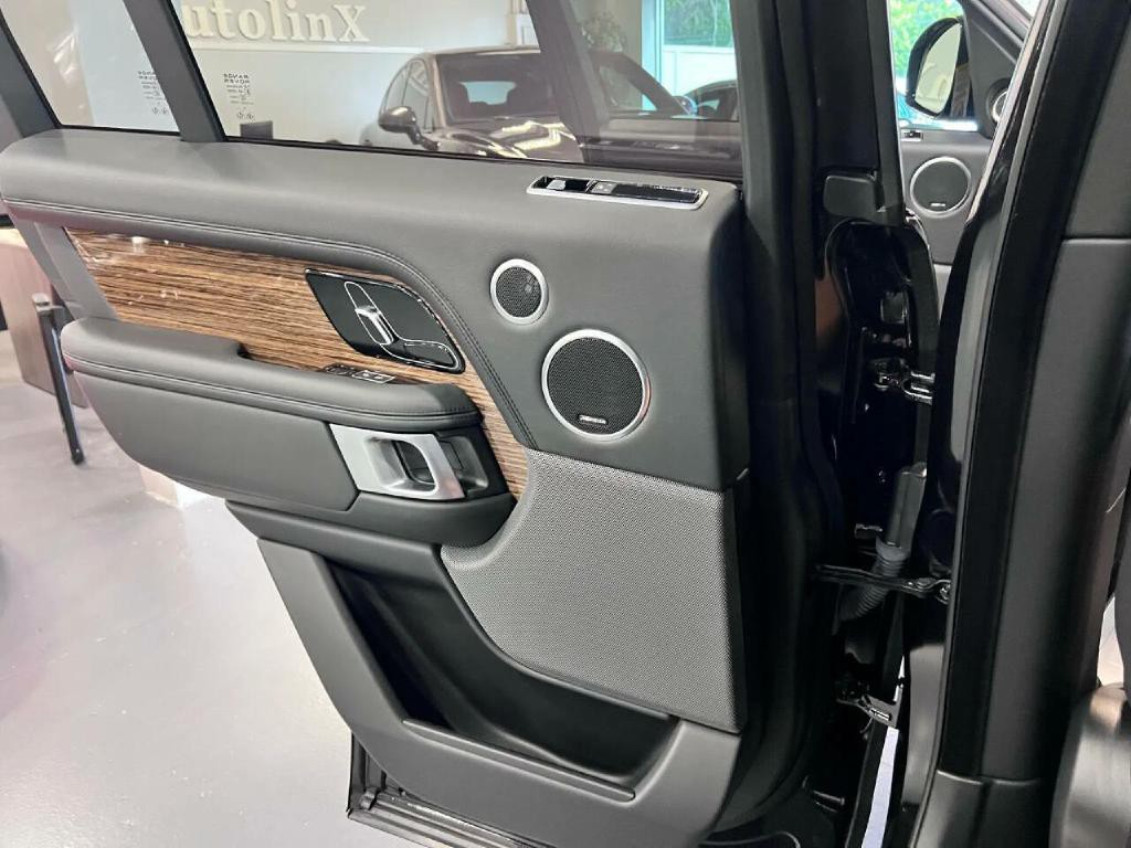 2019 Land Rover Range Rover Image 23