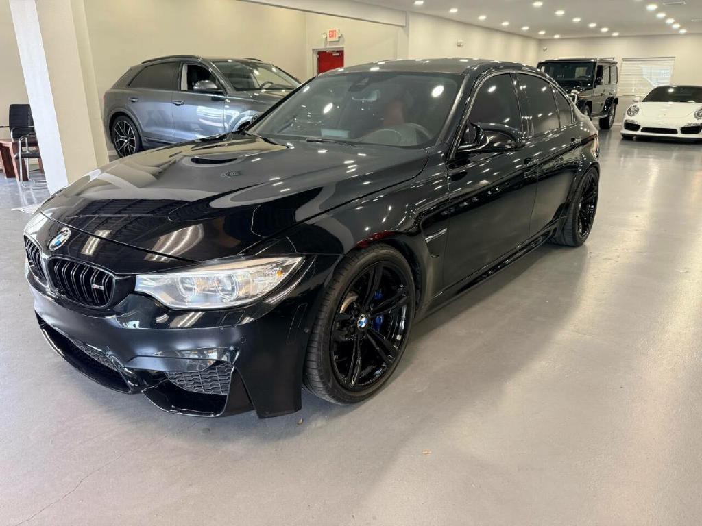 2016 BMW M3 Image 2