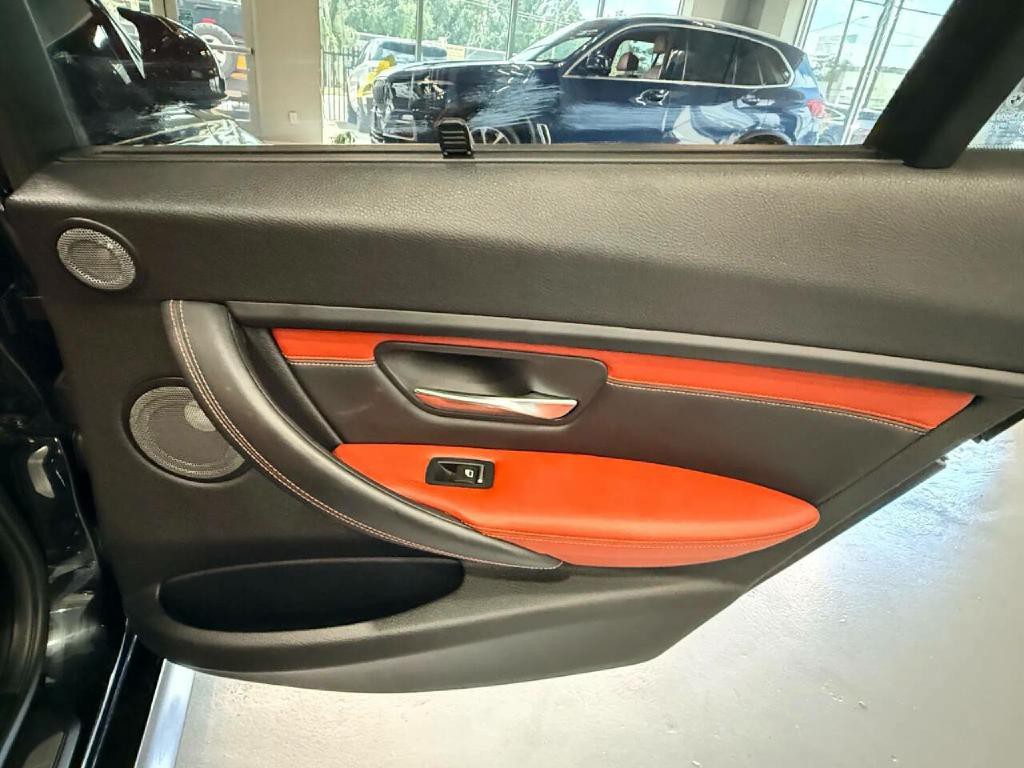 2016 BMW M3 Image 26
