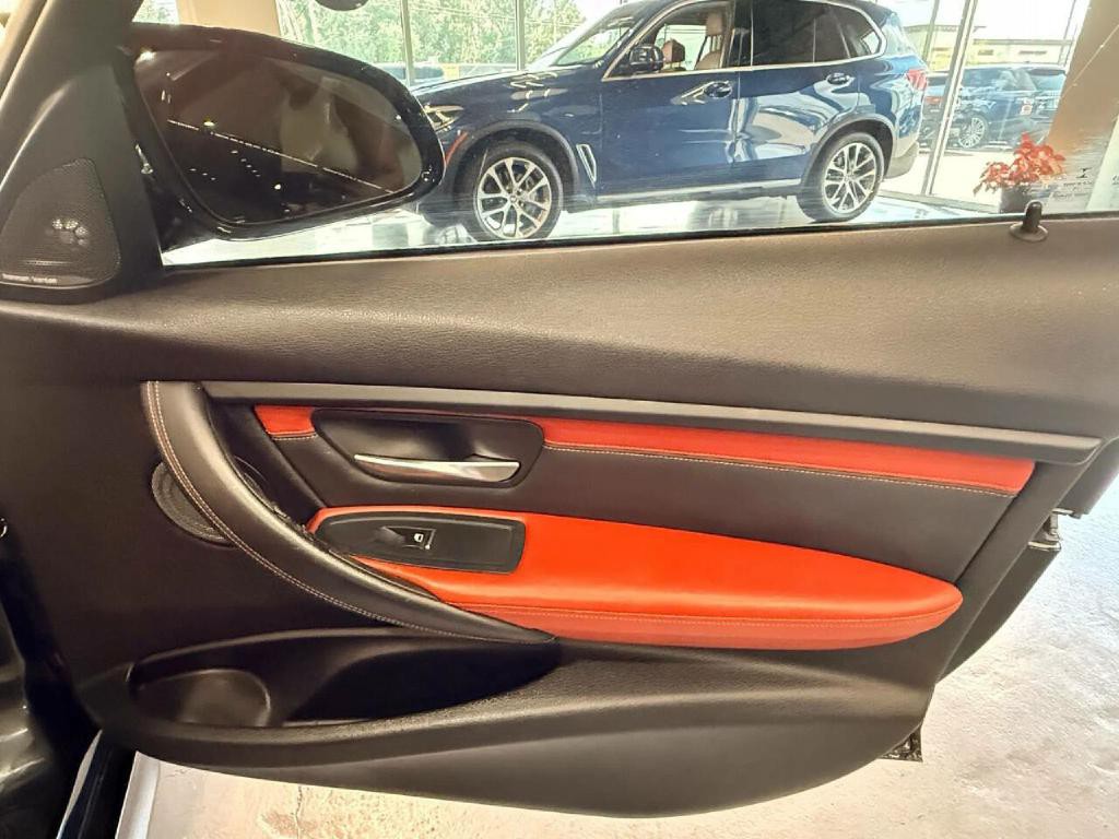 2016 BMW M3 Image 27