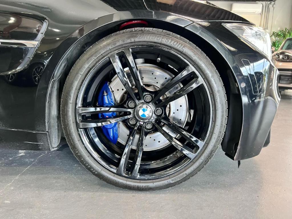 2016 BMW M3 Image 32