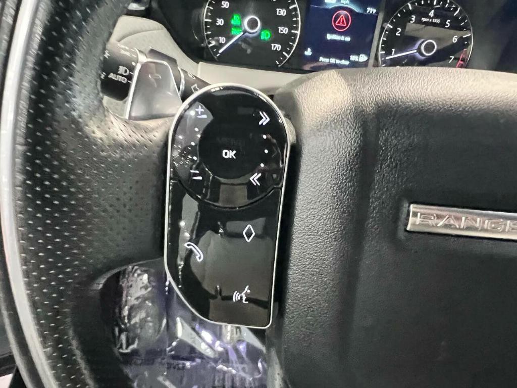2020 Land Rover Range Rover Image 17