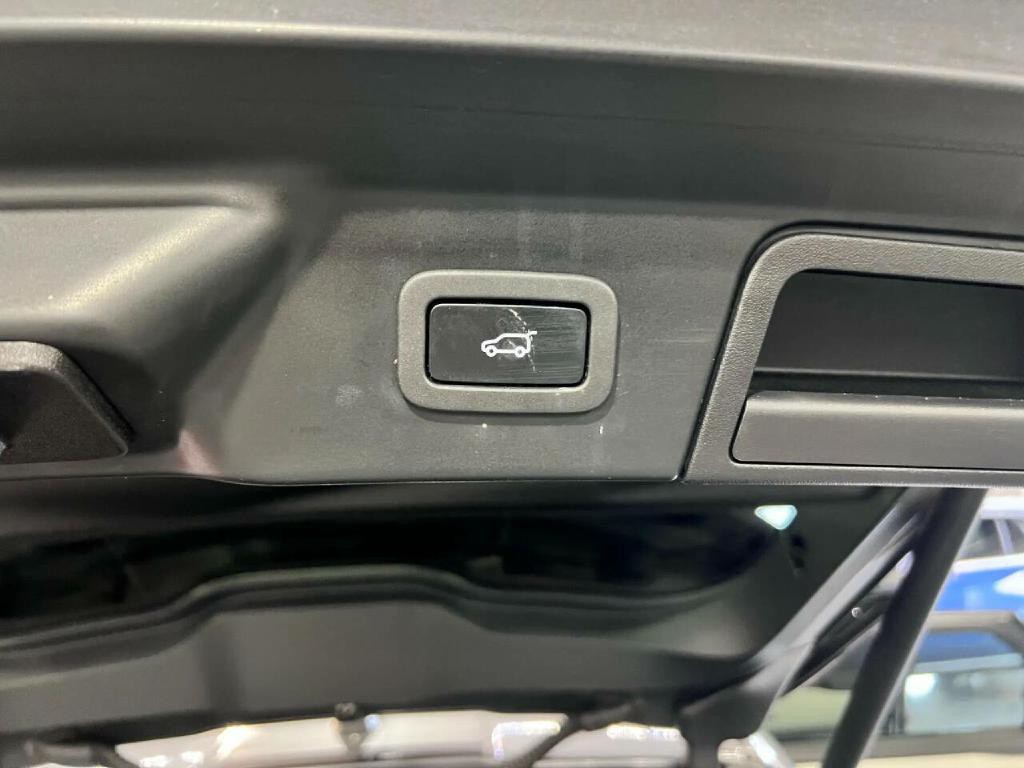 2020 Land Rover Range Rover Image 21