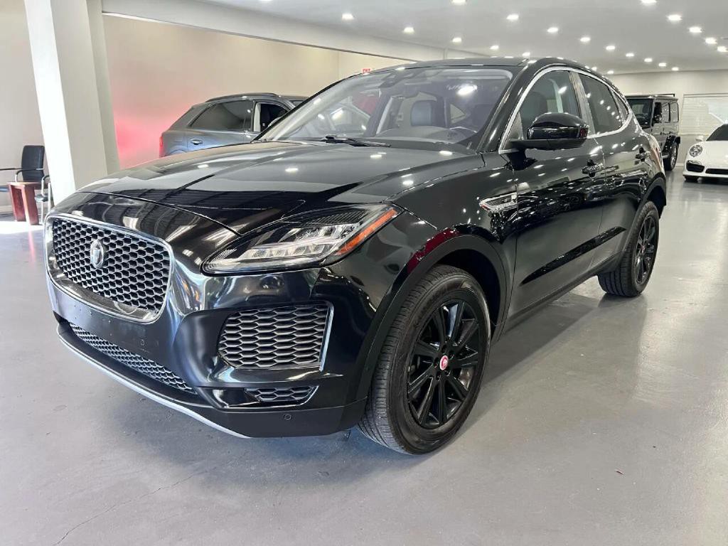 2018 Jaguar E-pace Image 3