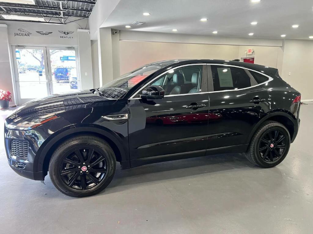 2018 Jaguar E-pace Image 4