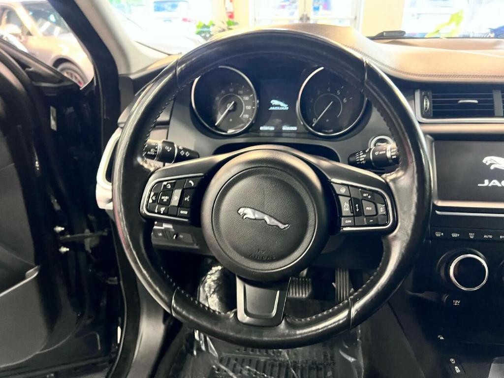 2018 Jaguar E-pace Image 15