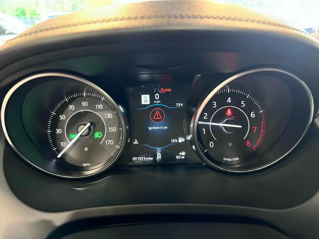 2018 Jaguar E-pace Image 31