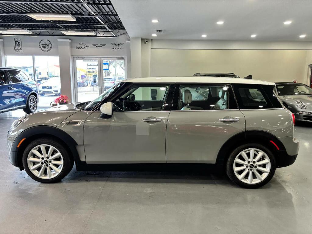 2017 MINI Cooper Clubman Image 4