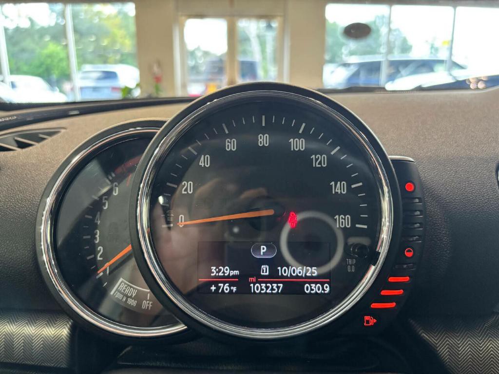 2017 MINI Cooper Clubman Image 31