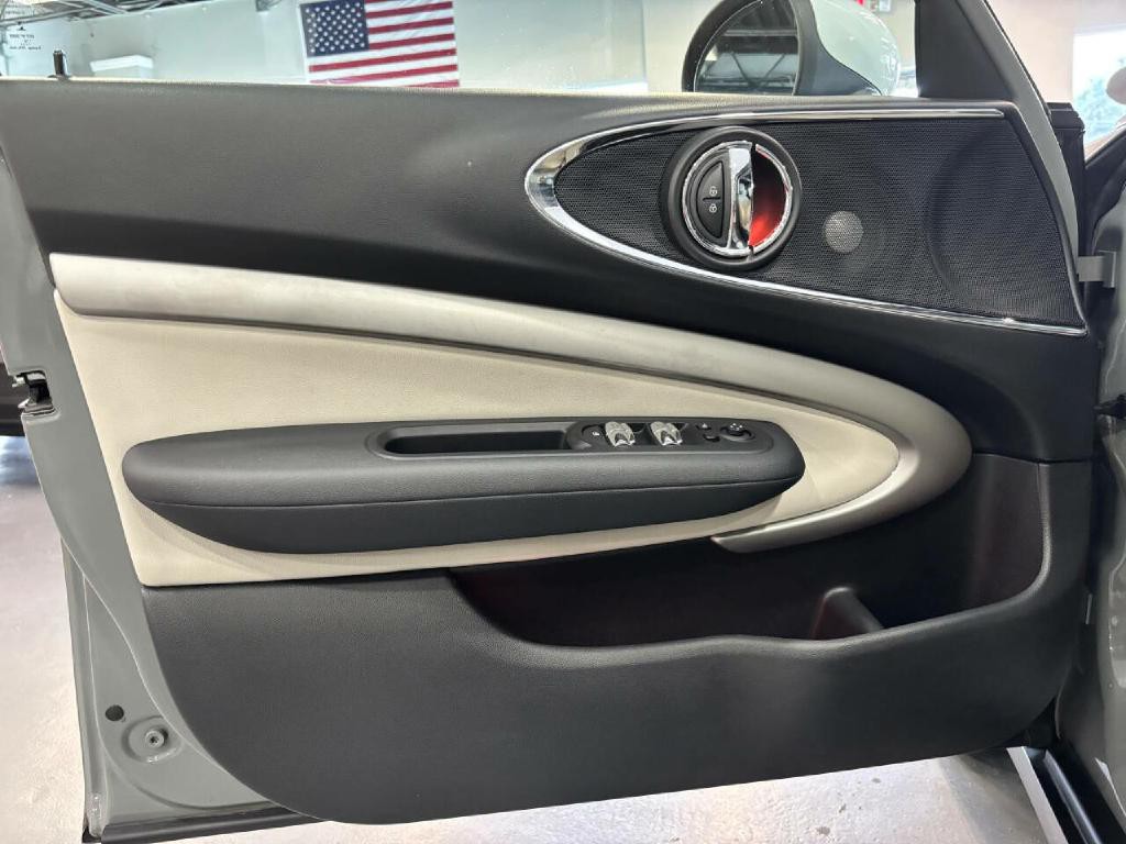 2017 MINI Cooper Clubman Image 36