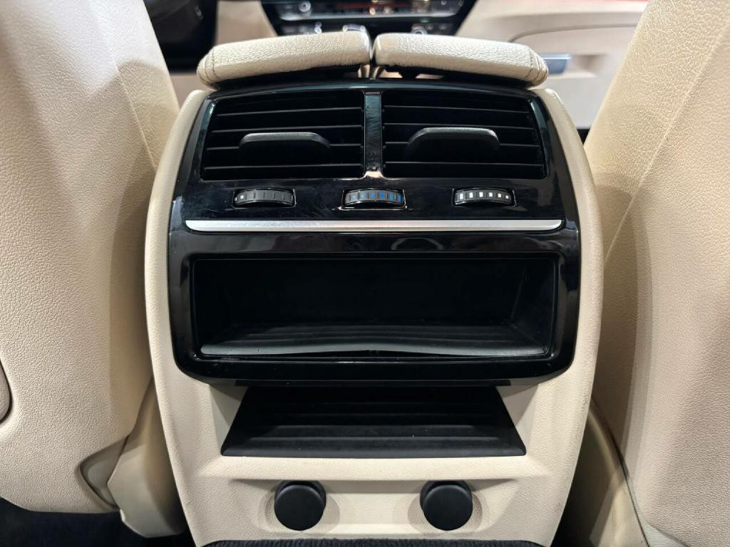 2019 BMW 5 Series Image 18
