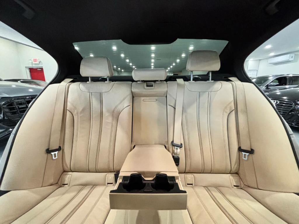 2019 BMW 5 Series Image 19