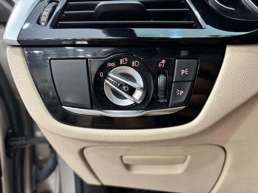 2019 BMW 5 Series Image 34