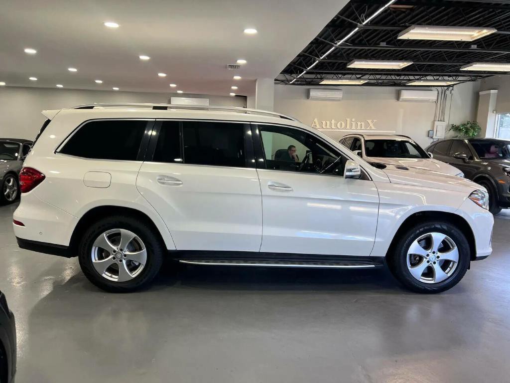 2017 Mercedes-Benz GLS-Class Image 8