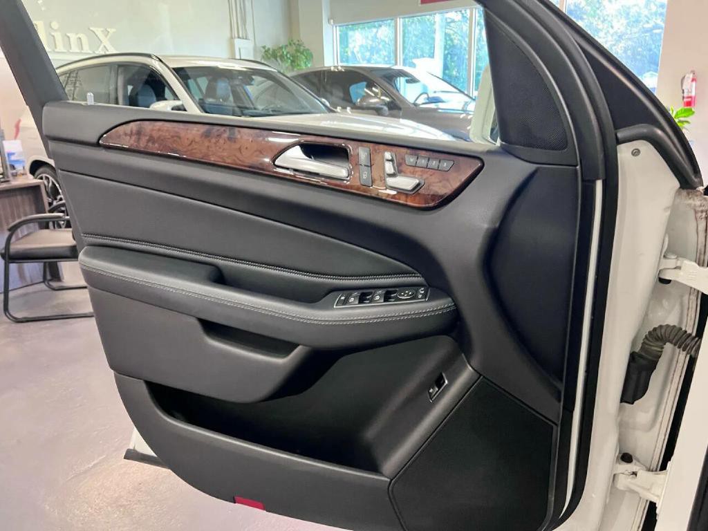 2017 Mercedes-Benz GLS-Class Image 20