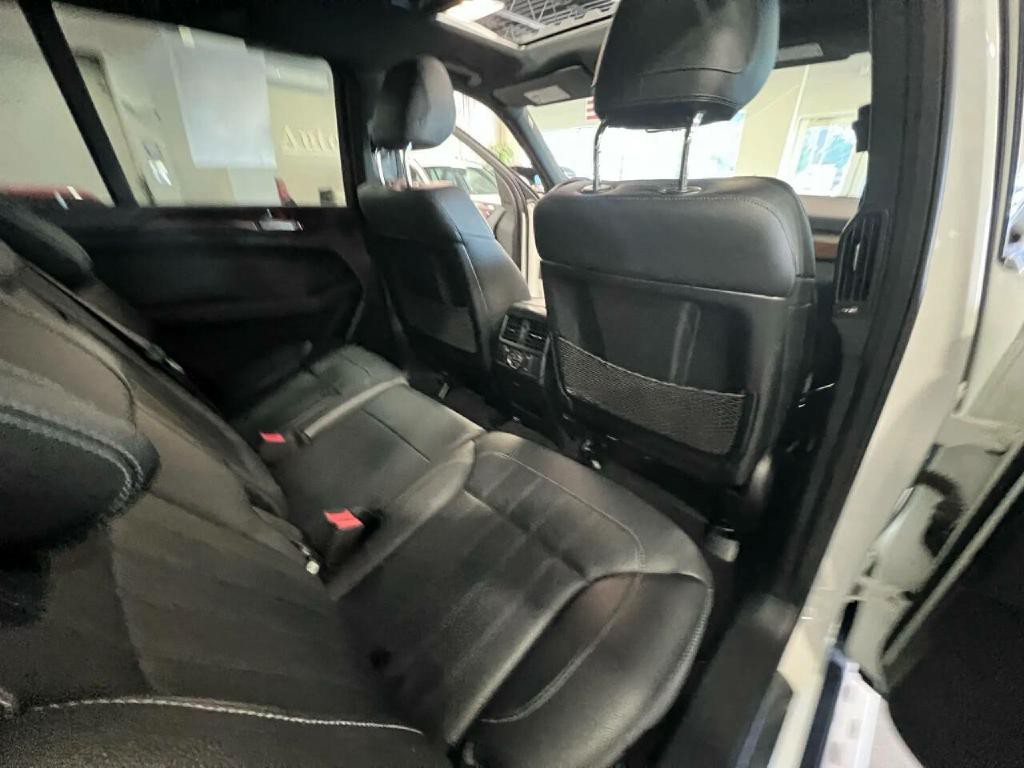 2017 Mercedes-Benz GLS-Class Image 27