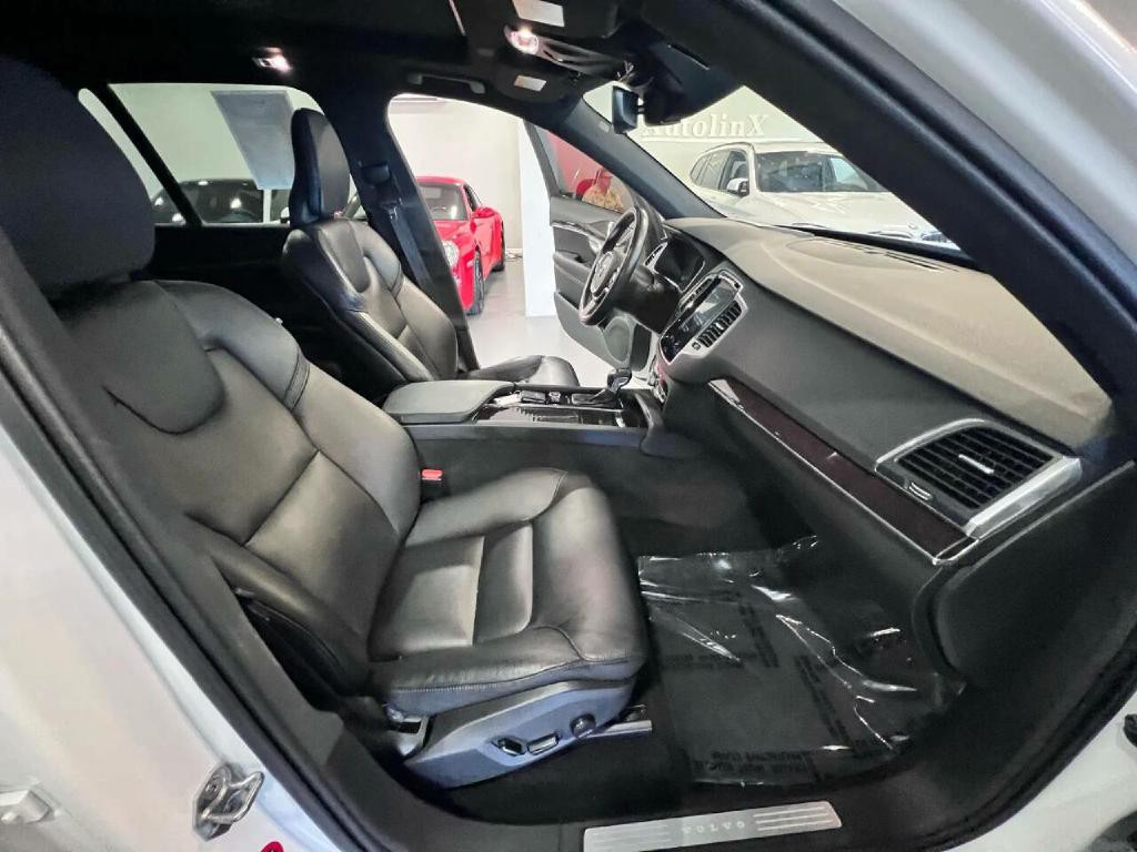 2019 Volvo XC90 Image 28