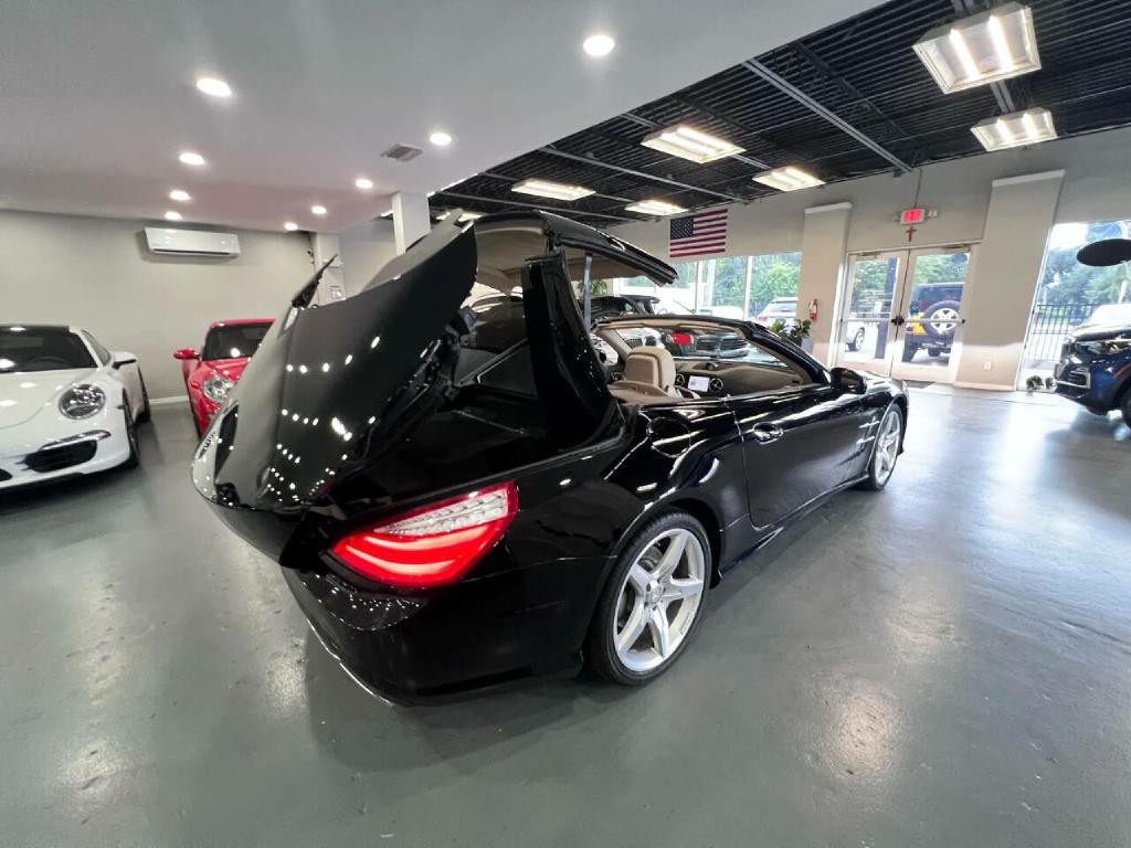 2013 Mercedes-Benz SL-Class Image 29