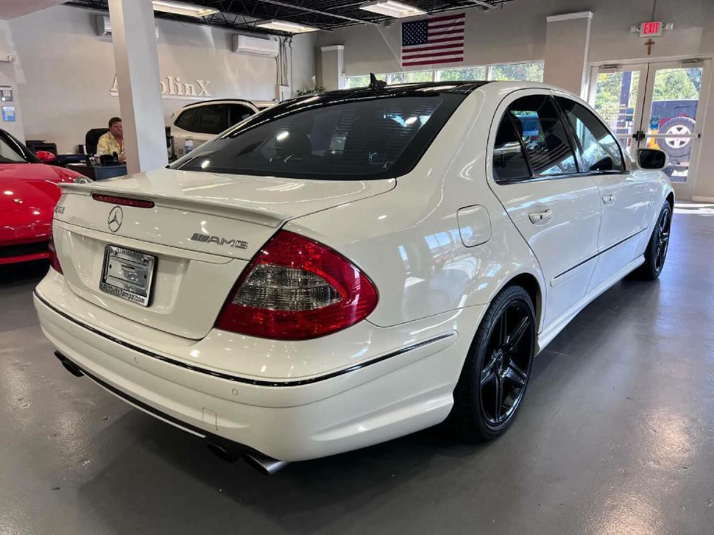 2009 Mercedes-Benz E-Class Image 6
