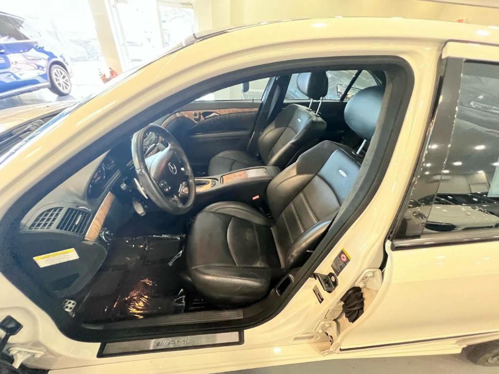 2009 Mercedes-Benz E-Class Image 8