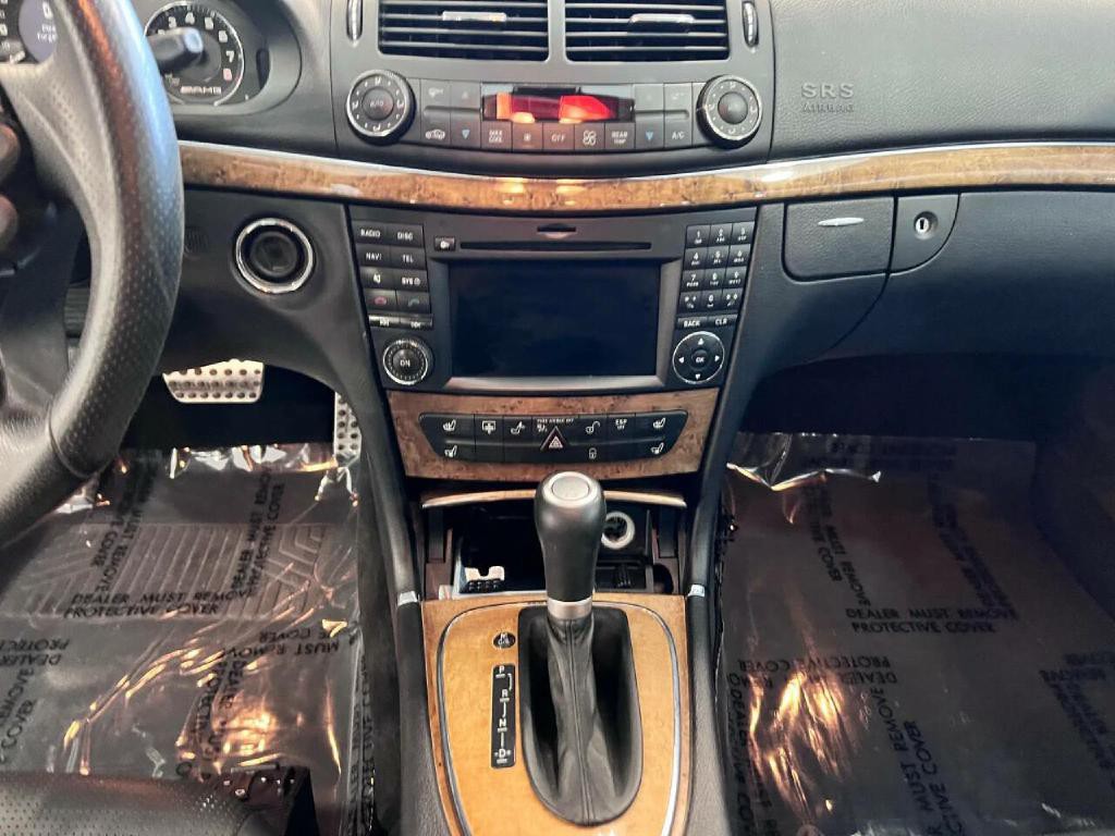 2009 Mercedes-Benz E-Class Image 17